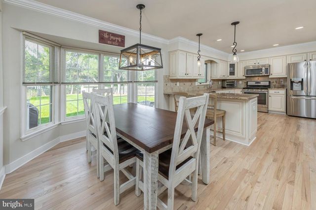 10 SPRING MILL CT, Sewell, NJ 08080