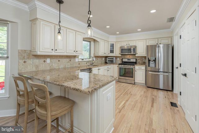 10 SPRING MILL CT, Sewell, NJ 08080