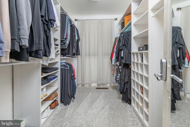 10 SPRING MILL CT, Sewell, NJ 08080