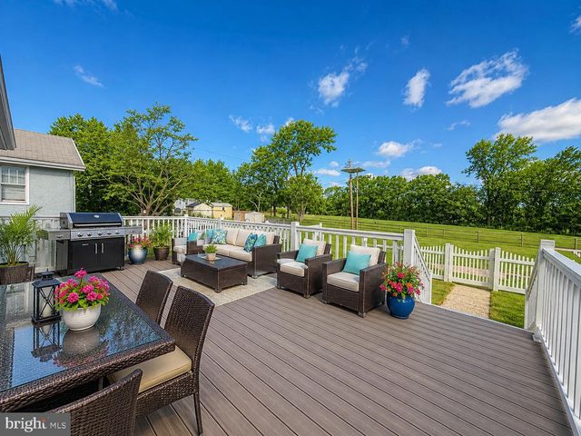 128 BELLEVUE AVE, Mount Ephraim, NJ 08059