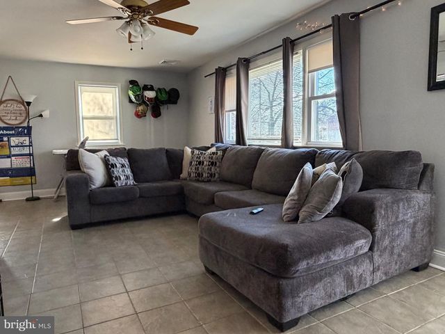 128 BELLEVUE AVE, Mount Ephraim, NJ 08059