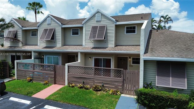 309 W Hemingway Circle, Margate, FL 33063