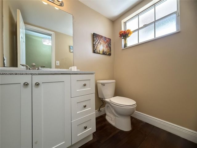 309 W Hemingway Circle, Margate, FL 33063