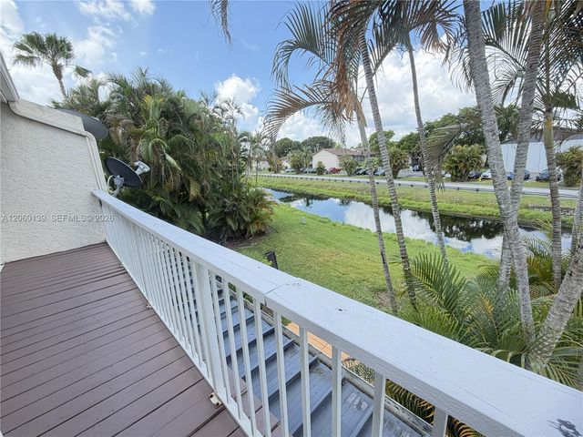 309 W Hemingway Circle, Margate, FL 33063