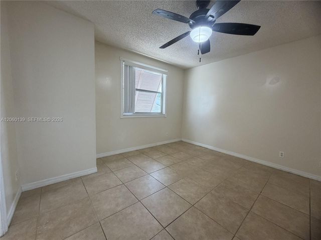 309 W Hemingway Circle, Margate, FL 33063