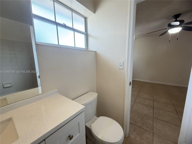 309 W Hemingway Circle, Margate, FL 33063