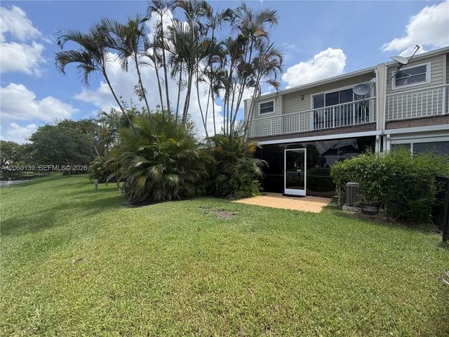 309 W Hemingway Circle, Margate, FL 33063