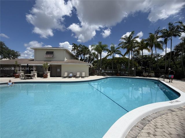309 W Hemingway Circle, Margate, FL 33063