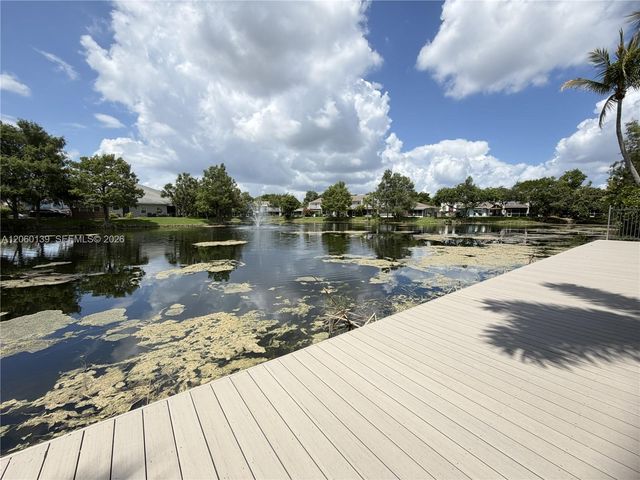 309 W Hemingway Circle, Margate, FL 33063