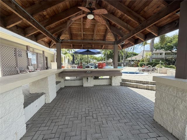 309 W Hemingway Circle, Margate, FL 33063