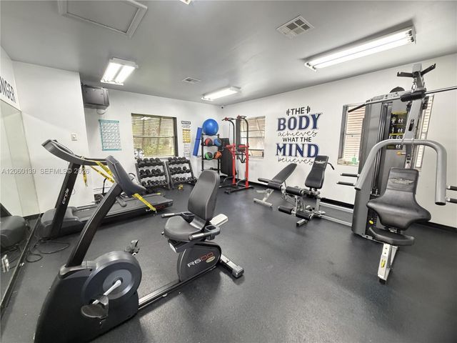 309 W Hemingway Circle, Margate, FL 33063