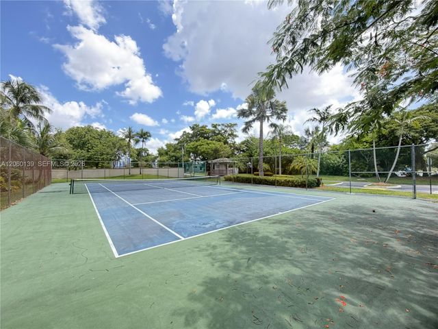 309 W Hemingway Circle, Margate, FL 33063