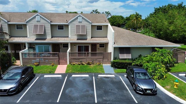 309 W Hemingway Circle, Margate, FL 33063