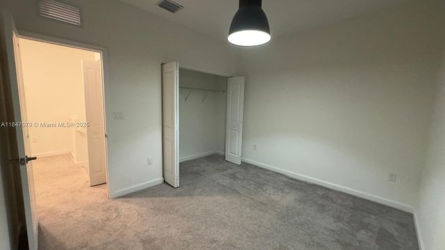 10054 SW 231st Ln, Miami, FL 33190