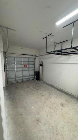 10054 SW 231st Ln, Miami, FL 33190