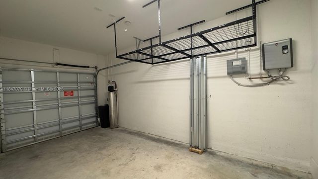 10054 SW 231st Ln, Miami, FL 33190