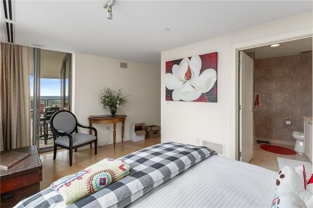 700 Park Regency Place NE 1906, Atlanta, GA 30326