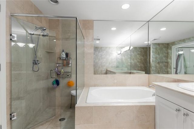 700 Park Regency Place NE 1906, Atlanta, GA 30326