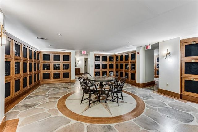 700 Park Regency Place NE 1906, Atlanta, GA 30326
