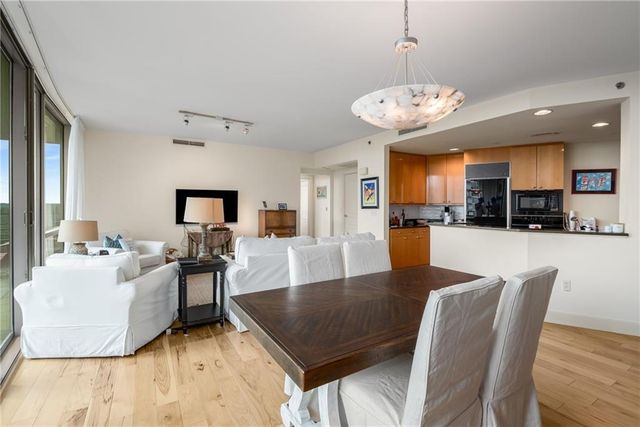 700 Park Regency Place NE 1906, Atlanta, GA 30326