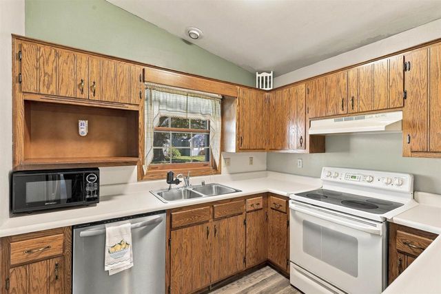 605 5TH STREET, Menasha, WI 54956