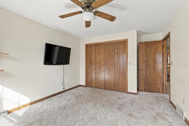605 5TH STREET, Menasha, WI 54956