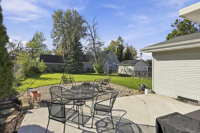 605 5TH STREET, Menasha, WI 54956