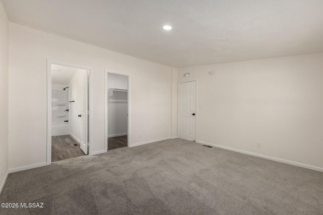 705 W Lightstar Circle, Tucson, AZ 85756