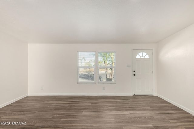 705 W Lightstar Circle, Tucson, AZ 85756