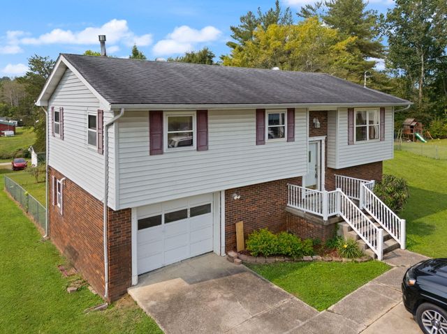 492 Oaklawn Circle, Corbin, KY 40701