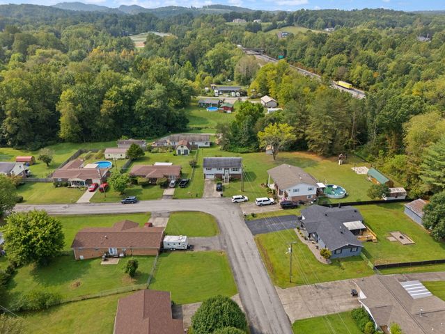 492 Oaklawn Circle, Corbin, KY 40701