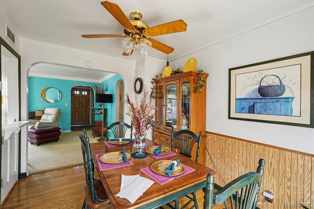 151 Commonwealth Avenue, Flint, MI 48503