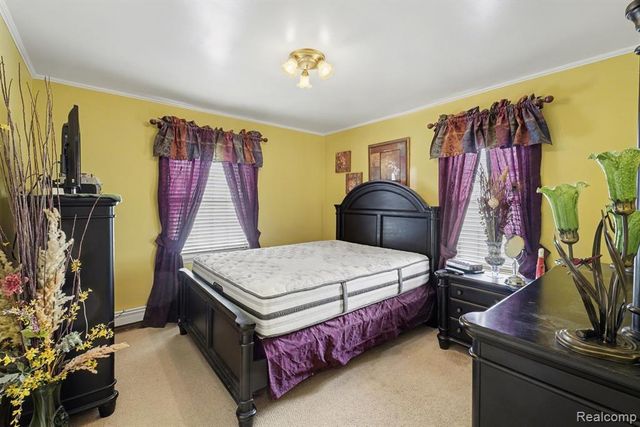 151 Commonwealth Avenue, Flint, MI 48503