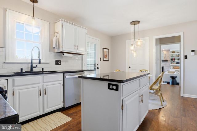 89 GREENFIELD RD, Lancaster, PA 17602