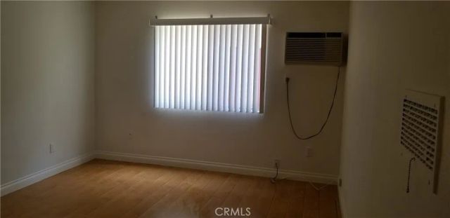 18530 Hatteras Street 102, Tarzana, CA 91356