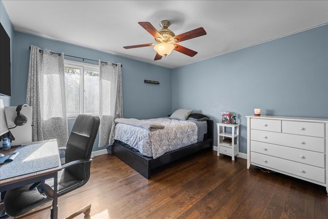 1302 Cary Road, Algonquin, IL 60102
