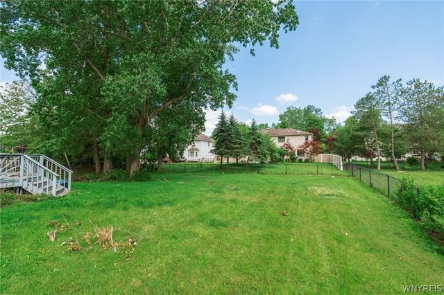 152 Pino Verde Lane, Amherst, NY 14221