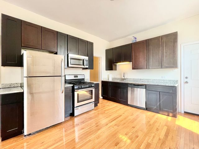 1629 S Throop Street 3F, Chicago, IL 60608