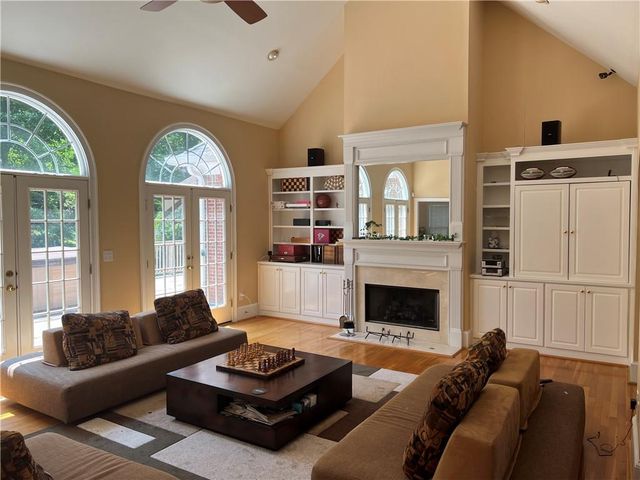 2385 Hopewell Plantation Drive, Alpharetta, GA 30004