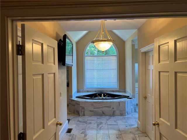 2385 Hopewell Plantation Drive, Alpharetta, GA 30004