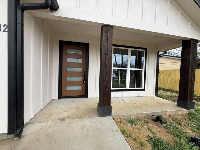 2612 W Park Row, Corsicana, TX 75110