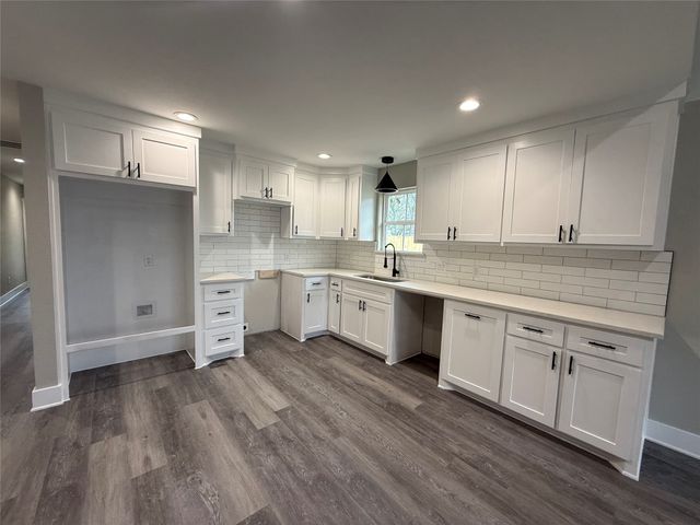 2612 W Park Row, Corsicana, TX 75110