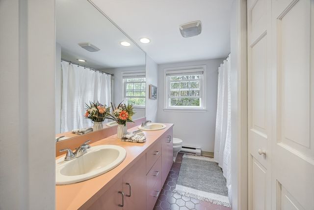 232 Andover St, Andover, MA 01810
