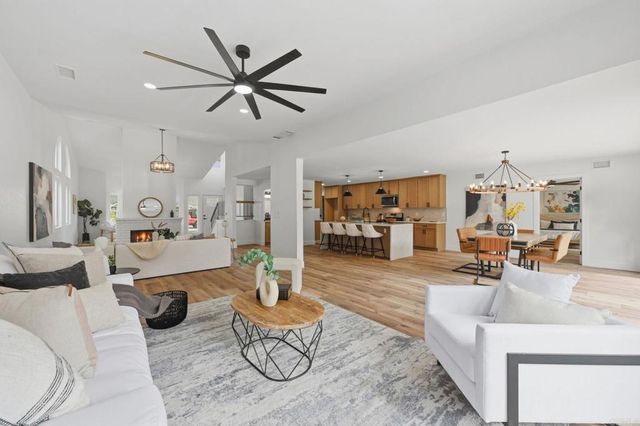 1416 EASTVIEW Court, Oceanside, CA 92056