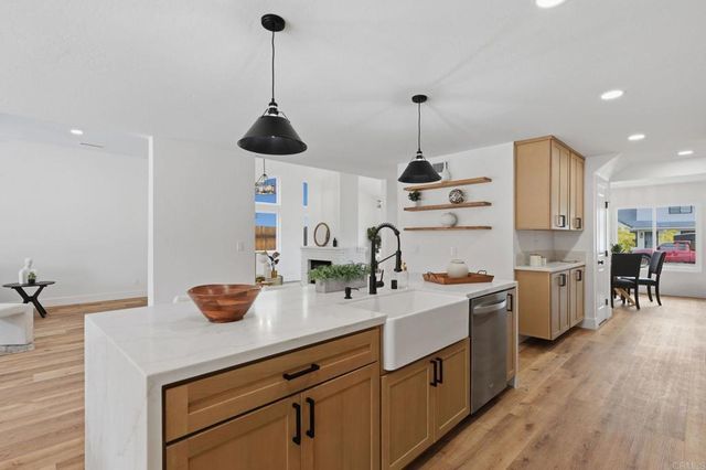 1416 EASTVIEW Court, Oceanside, CA 92056