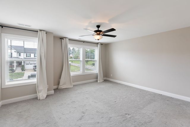 146 Newbury Dr, White House, TN 37188