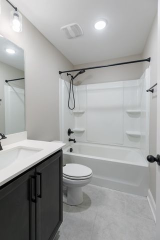 146 Newbury Dr, White House, TN 37188