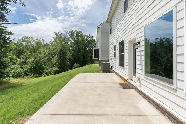 146 Newbury Dr, White House, TN 37188