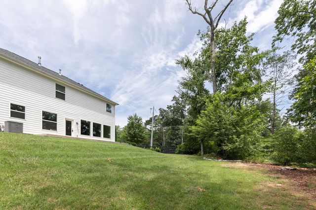 146 Newbury Dr, White House, TN 37188