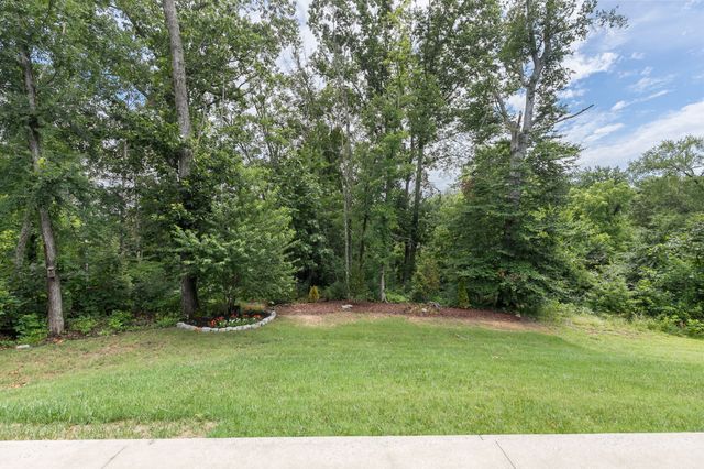 146 Newbury Dr, White House, TN 37188